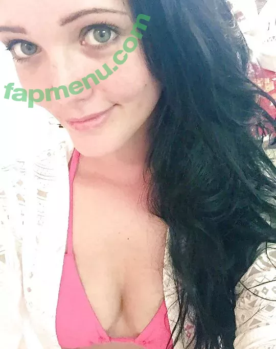 Brittney Atwood nude photo #0021 (Brittney Smith / brittneyatwood / brittneylsmith)