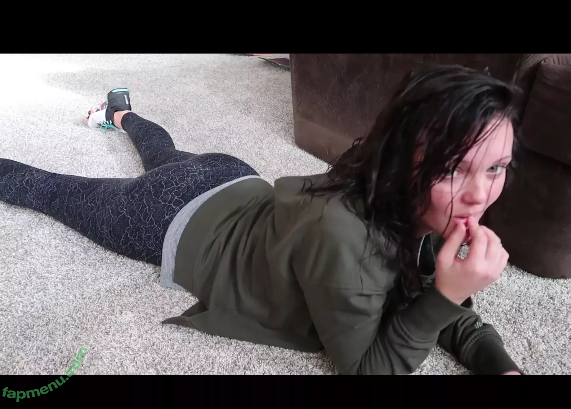 Brittney Atwood nude photo #0049 (Brittney Smith / brittneyatwood / brittneylsmith)