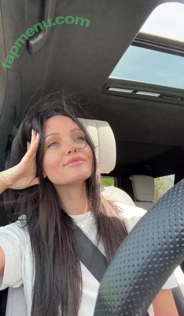 Brittney Atwood nude photo #0092 (Brittney Smith / brittneyatwood / brittneylsmith)