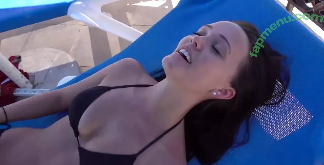 Brittney Atwood nude photo #0128 (Brittney Smith / brittneyatwood / brittneylsmith)