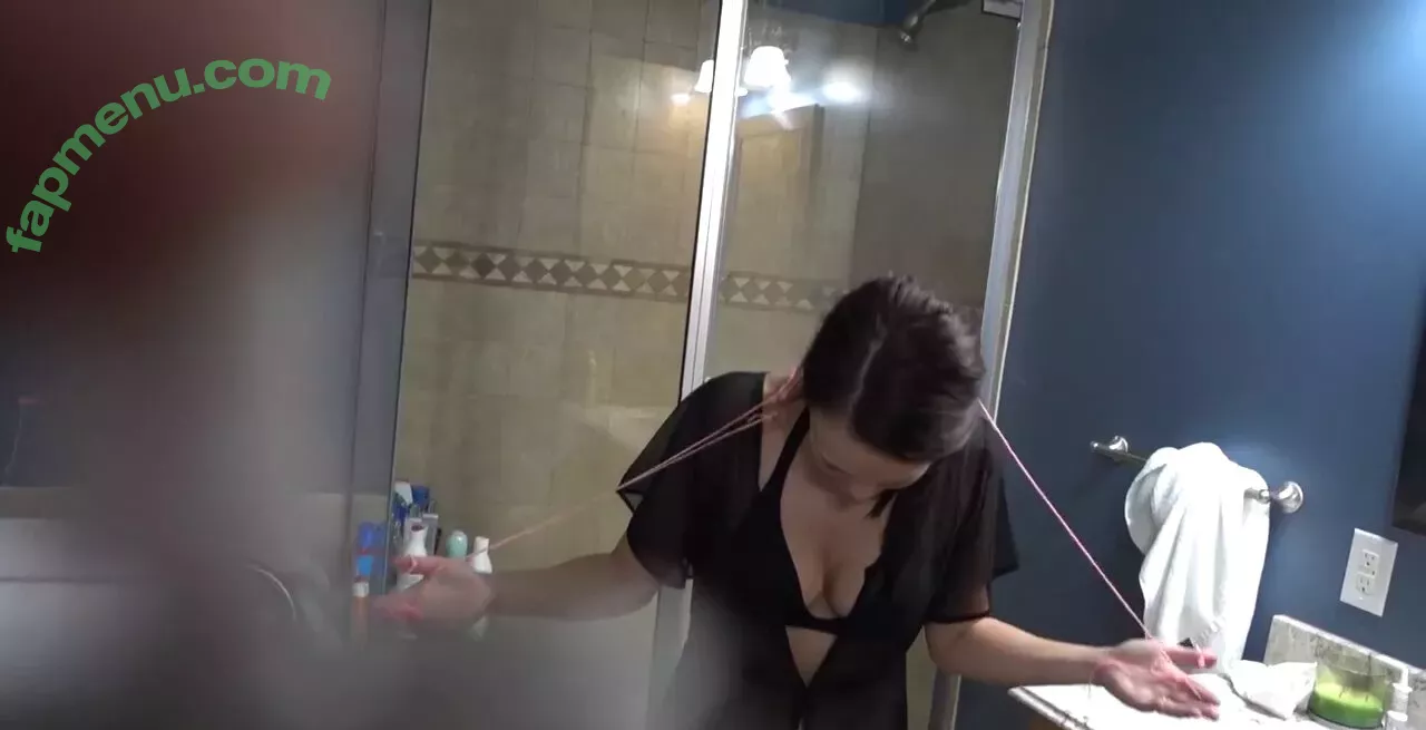 Brittney Atwood nude photo #0135 (Brittney Smith / brittneyatwood / brittneylsmith)