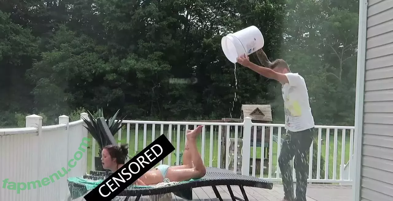 Brittney Atwood nude photo #0139 (Brittney Smith / brittneyatwood / brittneylsmith)