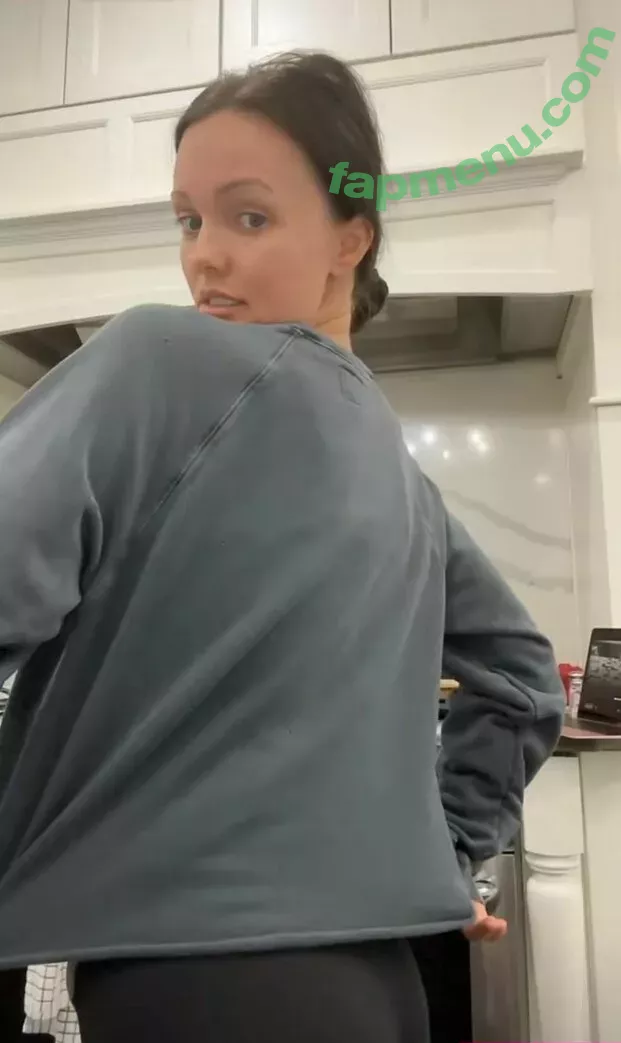 Brittney Atwood nude photo #0148 (Brittney Smith / brittneyatwood / brittneylsmith)