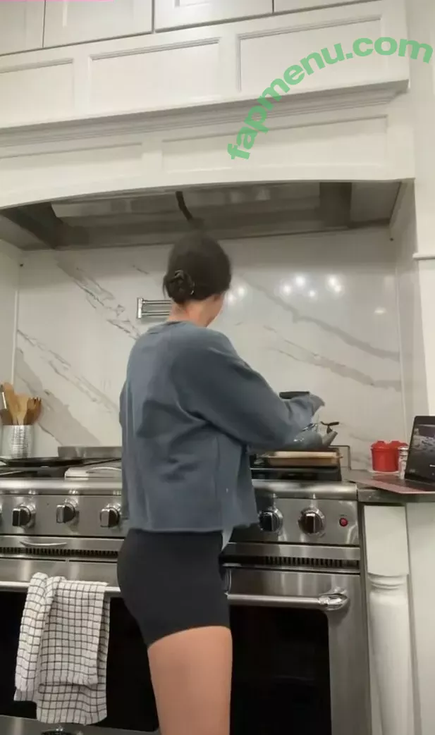 Brittney Atwood nude photo #0149 (Brittney Smith / brittneyatwood / brittneylsmith)