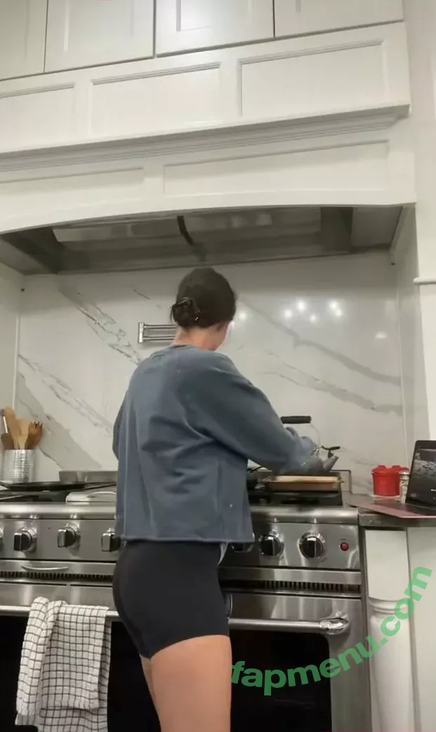 Brittney Atwood nude photo #0150 (Brittney Smith / brittneyatwood / brittneylsmith)