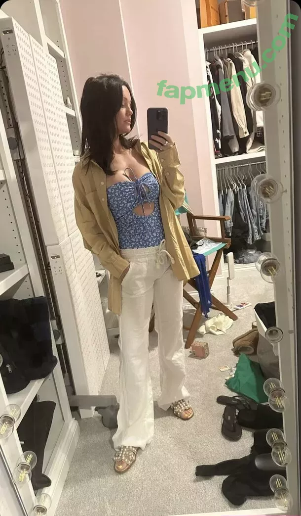 Brittney Atwood nude photo #0175 (Brittney Smith / brittneyatwood / brittneylsmith)