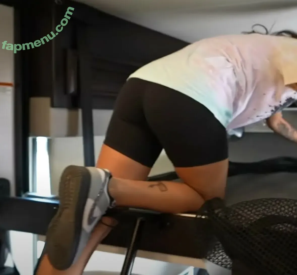 Brittney Atwood nude photo #1005 (Brittney Smith / _little_britt_ / brittneyatwood / brittneylsmith)