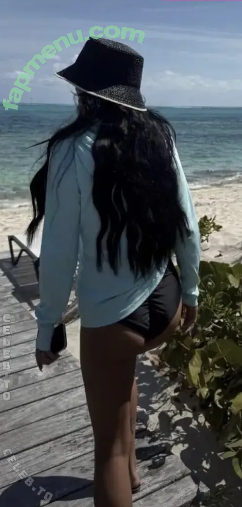 Brittney Atwood nude photo #1042 (Brittney Smith / brittneyatwood / brittneylsmith)