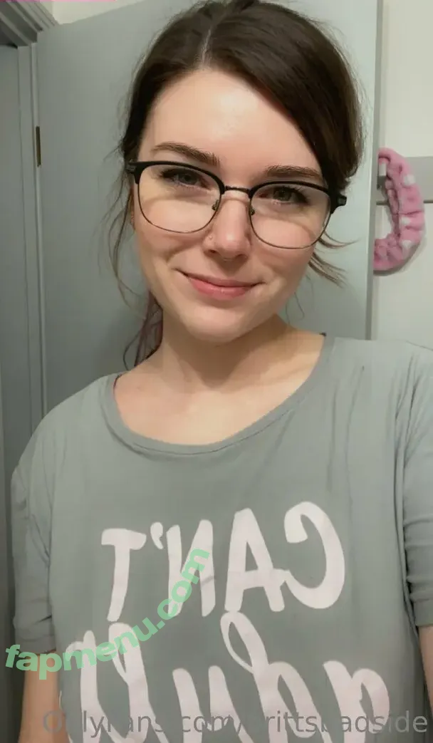 brittsbadside nude photo #0008 (brittsbadside)