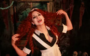 Brizzy Voices / Anna Brisbin / brizzysee / brizzyvoices nude photo #0292