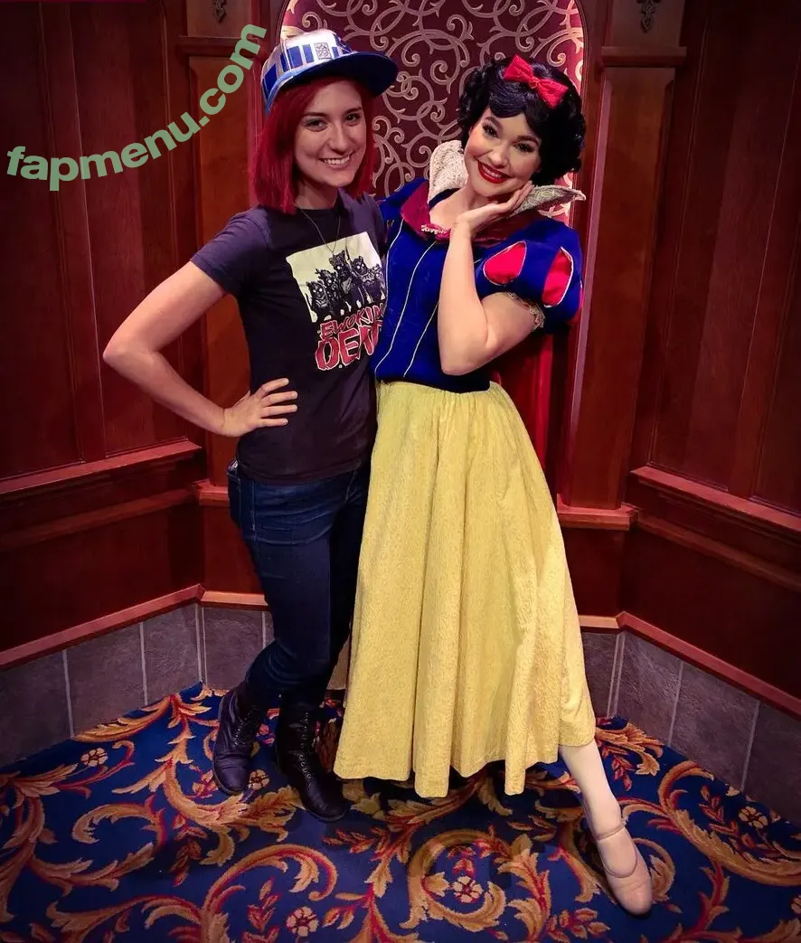 Brizzy Voices nude photo #0025 (Anna Brisbin / brizzysee / brizzyvoices)