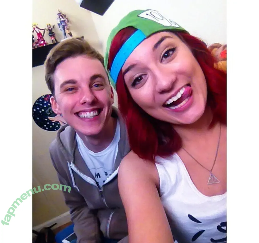 Brizzy Voices nude photo #0031 (Anna Brisbin / brizzysee / brizzyvoices)