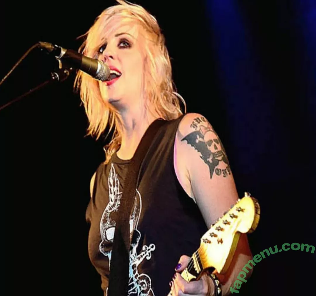 Brody Dalle nude photo #0014 (nerdjuice79)