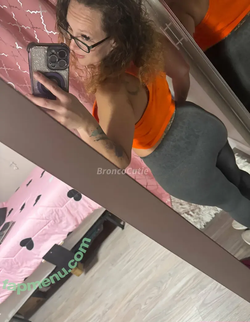 Broncocutie nude photo #0359 (broncocutie1)