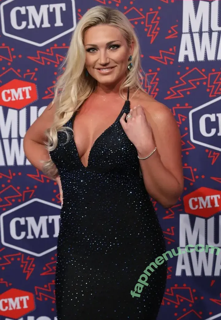 Brooke Hogan nude photo #0534 (itsmizzhogan / mizzhogan)