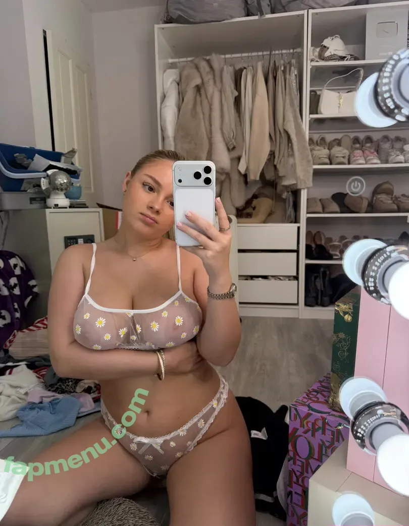 Brooke Marsden nude photo #0977 (beautybrooke123 / brooke_marsden)