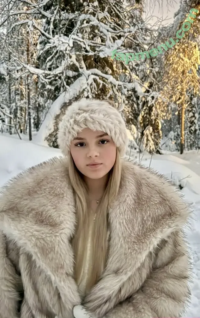 Brooke Marsden nude photo #1196 (beautybrooke123 / brooke_marsden / marsden_brooke_)