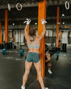 Brooke Wells / Crossfit / brookewellss nude photo #0009