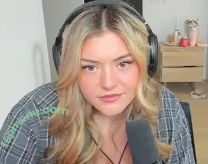 BrookeAB / brookeabb nude photo #0415