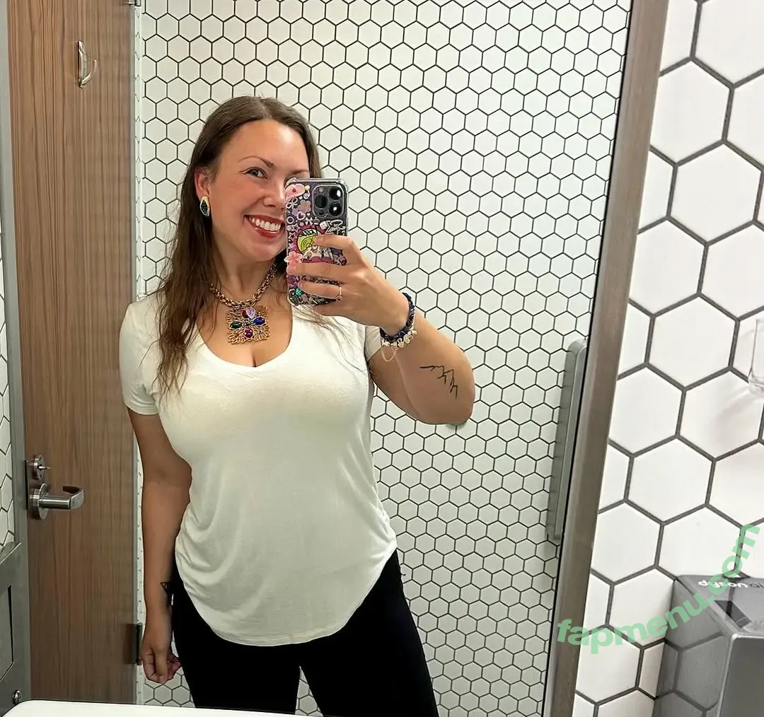 brookesbiglife nude photo #0206 (bestlifebybrooke)