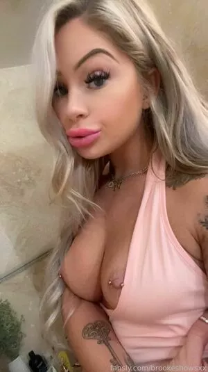 brookeshowsxx nude photo #4425