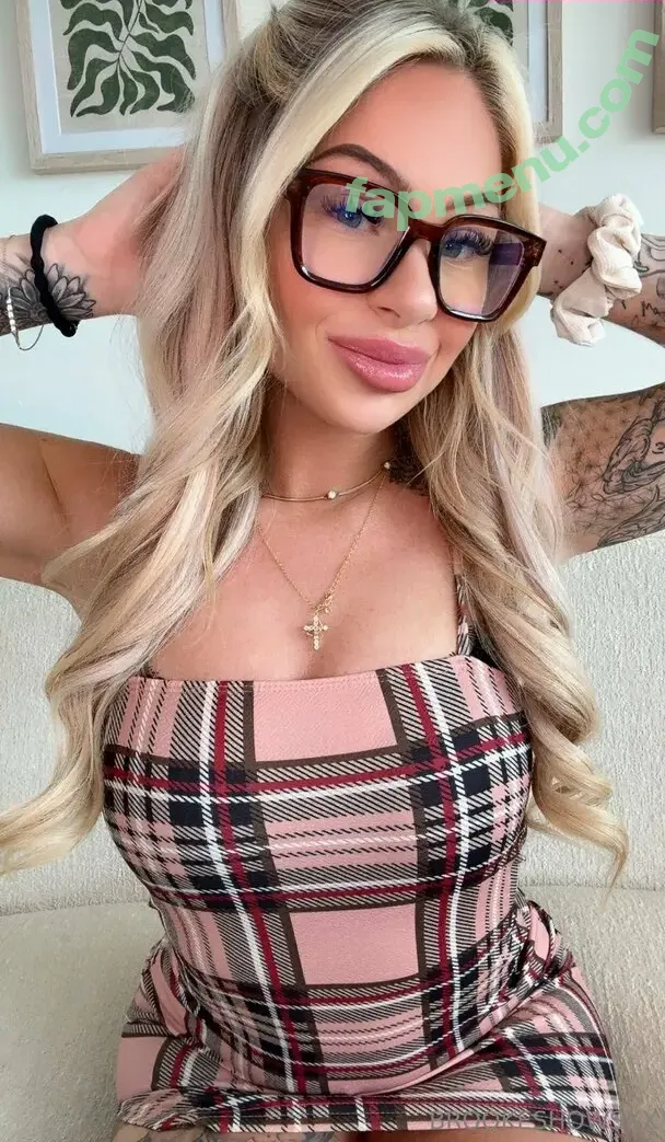 brookeshowsxx nude photo #4864 (brookeshowsxx)