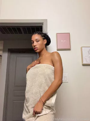 Brookliyn Wren / brookliyn_wren / brookliynwren / helloBROOKLIYN nude photo #0015