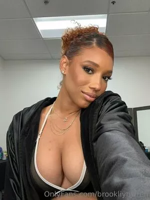 Brookliyn Wren / UFC Ring Girl / brookliyn_wren / brookliynwren / helloBROOKLIYN nude photo #0311