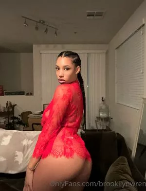 Brookliyn Wren / UFC Ring Girl / brookliyn_wren / brookliynwren / helloBROOKLIYN nude photo #0563