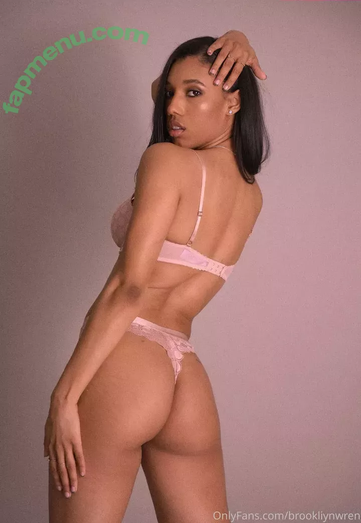 Brookliyn Wren nude photo #0050 (brookliyn_wren / brookliynwren / helloBROOKLIYN)
