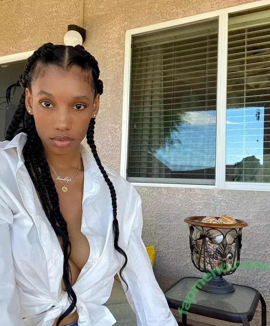 Brookliyn Wren nude photo #0384 (UFC Ring Girl / brookliyn_wren / brookliynwren / helloBROOKLIYN)