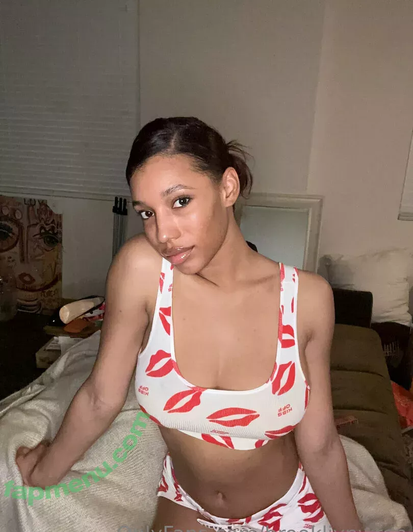 Brookliyn Wren nude photo #0480 (UFC Ring Girl / brookliyn_wren / brookliynwren / helloBROOKLIYN)