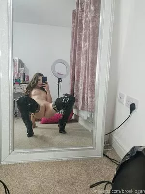 brooklogan / brookloganxoxo nude photo #0124