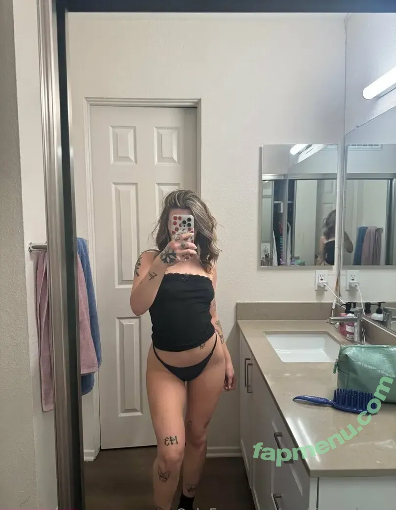 Brooklyn Dunn nude photo #0043 (brooklynd03 / flowermellon)