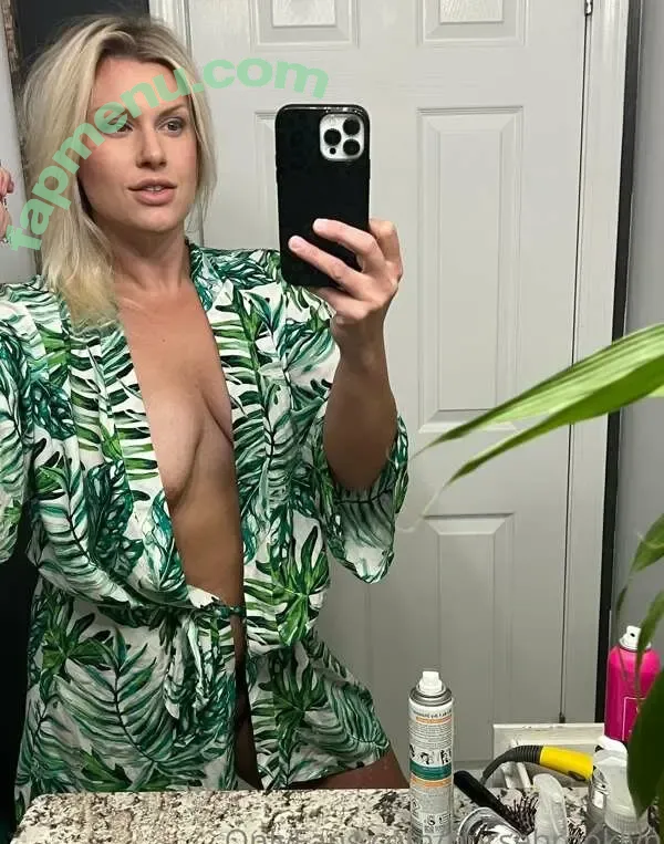 Brooklyn nude photo #0131 (brooklynfigley / nursebrooklyn)