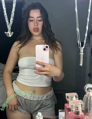 Brooklynnbunny27 / Brooklynnmbbb / brooklynn_mcnabb nude photo #0032