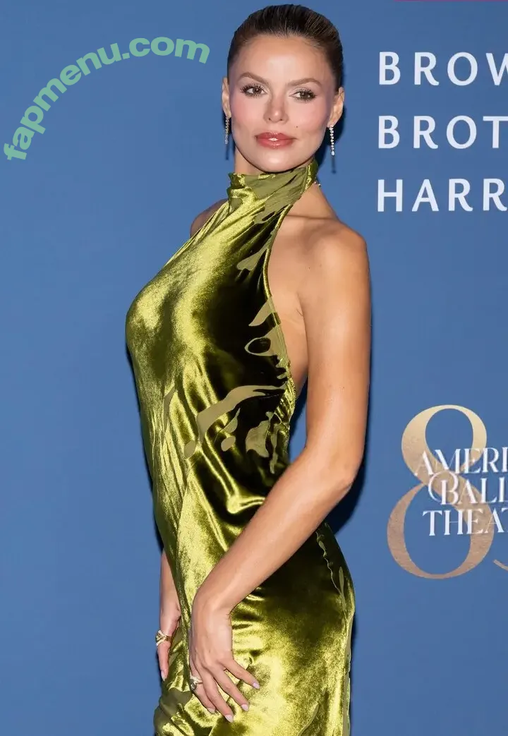 Brooks Nader nude photo #1627 (brooksnader)