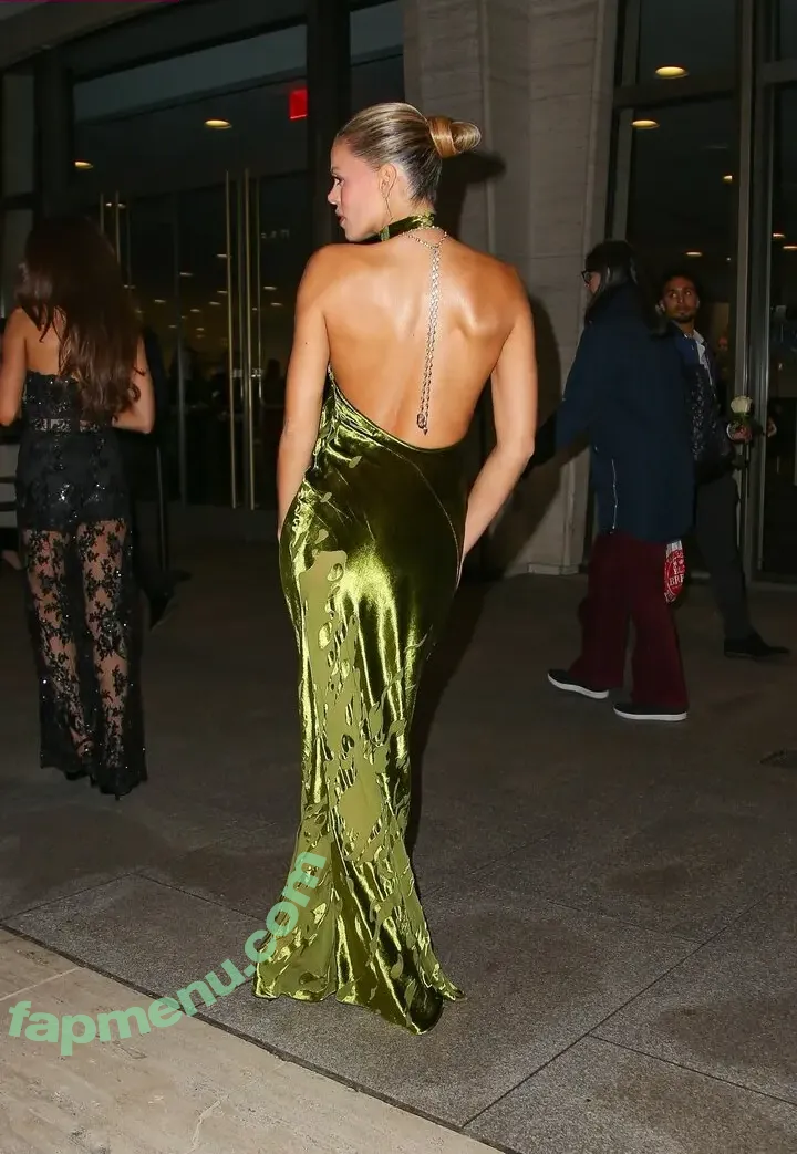 Brooks Nader nude photo #1636 (brooksnader)