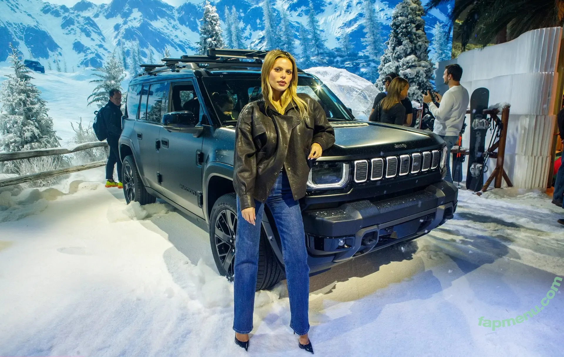 Brooks Nader nude photo #1806 (brooksnader)