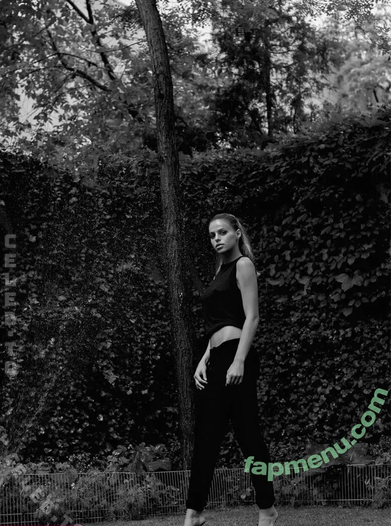 Brooks Nader nude photo #1831 (brooksnader)