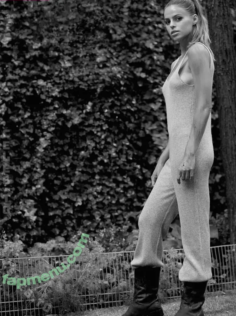 Brooks Nader nude photo #1834 (brooksnader)