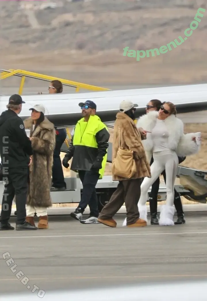 Brooks Nader nude photo #1957 (brooksnader)