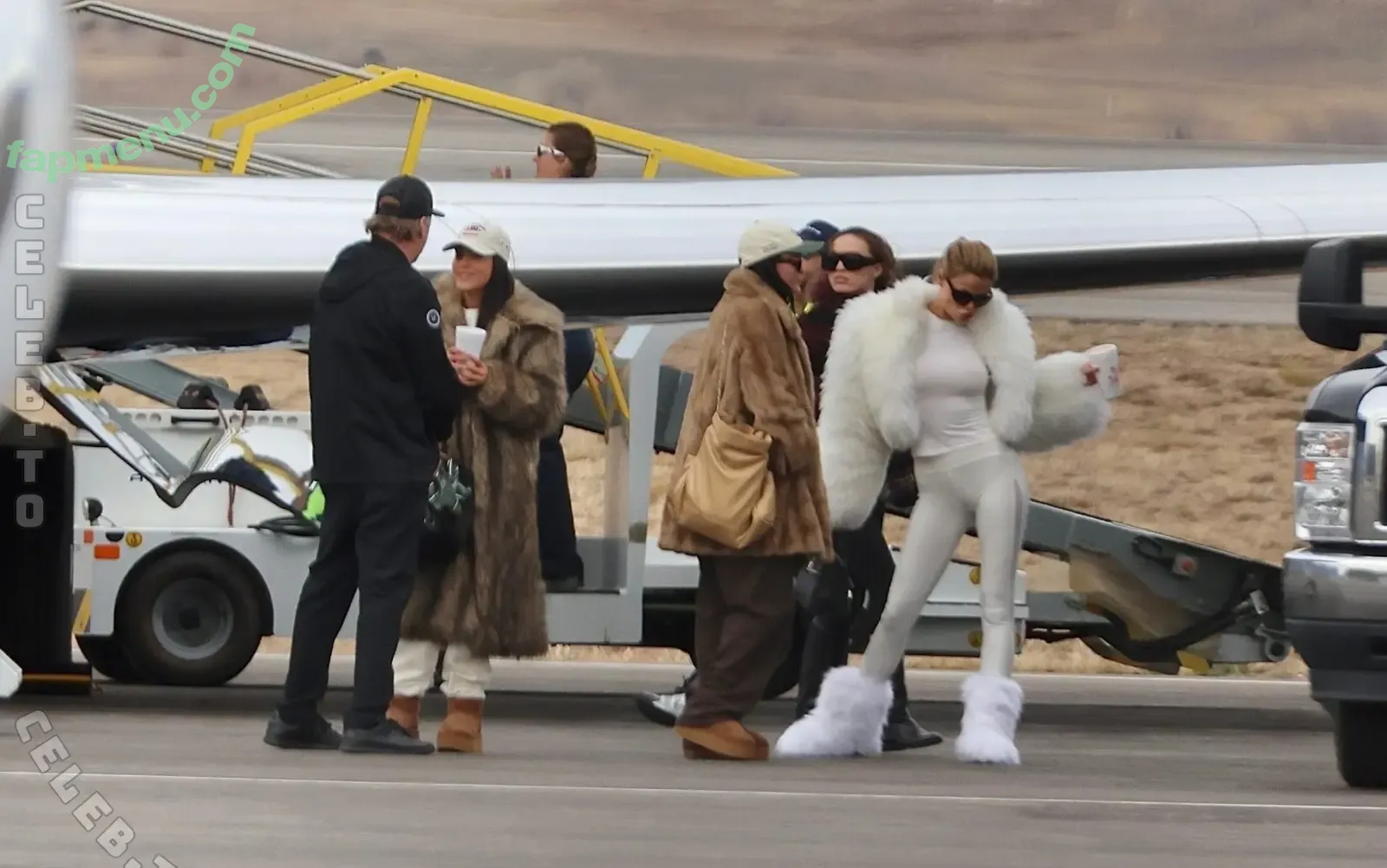 Brooks Nader nude photo #1958 (brooksnader)