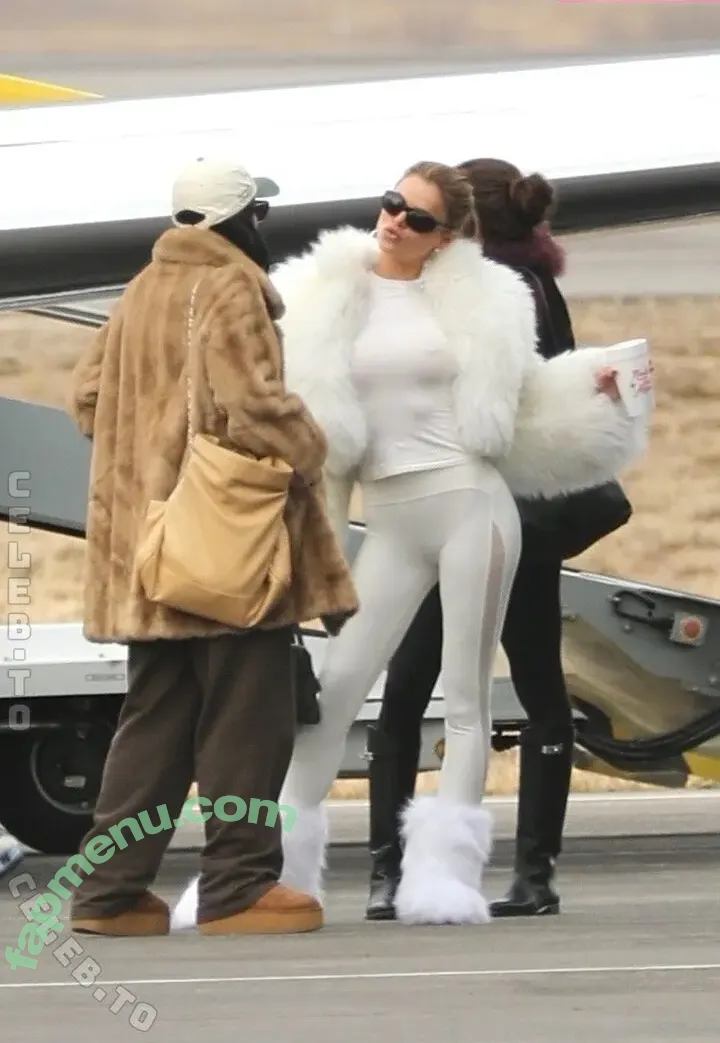 Brooks Nader nude photo #1963 (brooksnader)