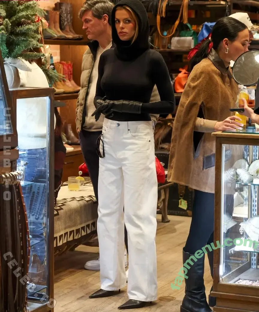 Brooks Nader nude photo #1979 (brooksnader)