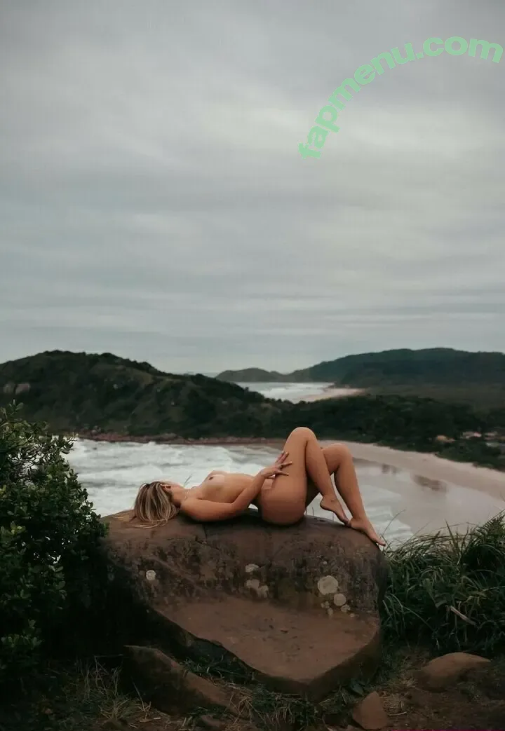 Brubuxi nude photo #0036 (Brubu)