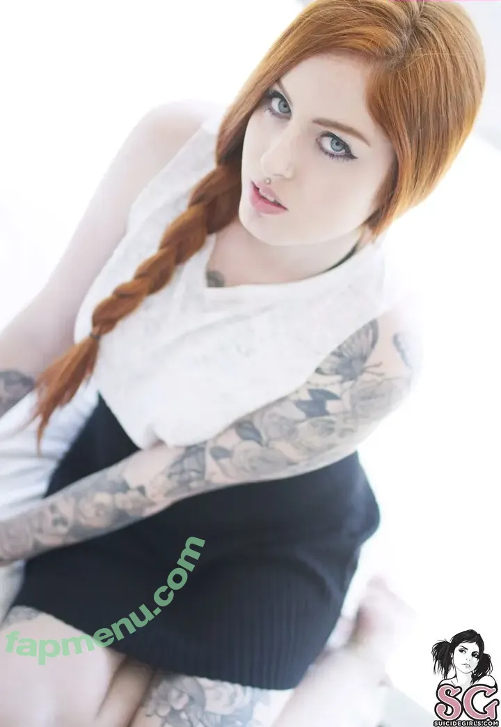 Bruna Bruce nude photo #0401 (brunabrucesuicide)