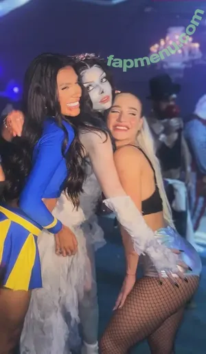 Bruna Griphao / brunagriphaoo nude photo #1140