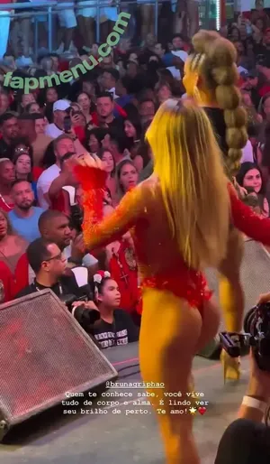 Bruna Griphao / brunagriphaoo nude photo #1192