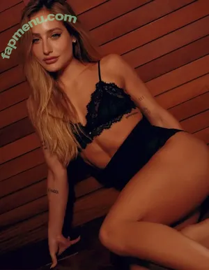 Bruna Griphao / brunagriphaoo nude photo #1294